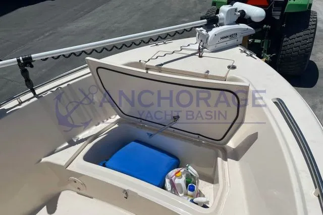 Slide: The Image of Grady-White 180 Sportfisher 2017 with storage compartment and Minn Kota motor. - 7