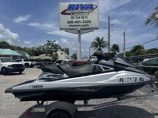 The Image of 2016 Yamaha WaveRunner VX Cruiser on trailer at Riva Motorsports. - 1