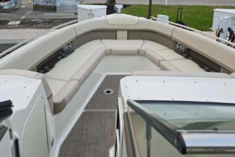 Slide: The Image of 2015 Formula 350 Crossover Bowrider I/O with spacious seating and elegant design. - 10