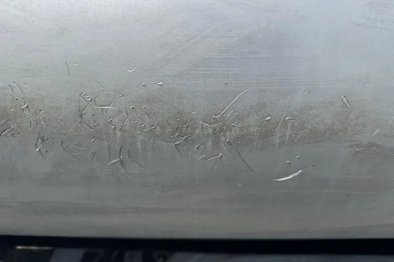 Slide: The Image of Scratched surface of a 2007 Bennington 2574 GL boat. - 43