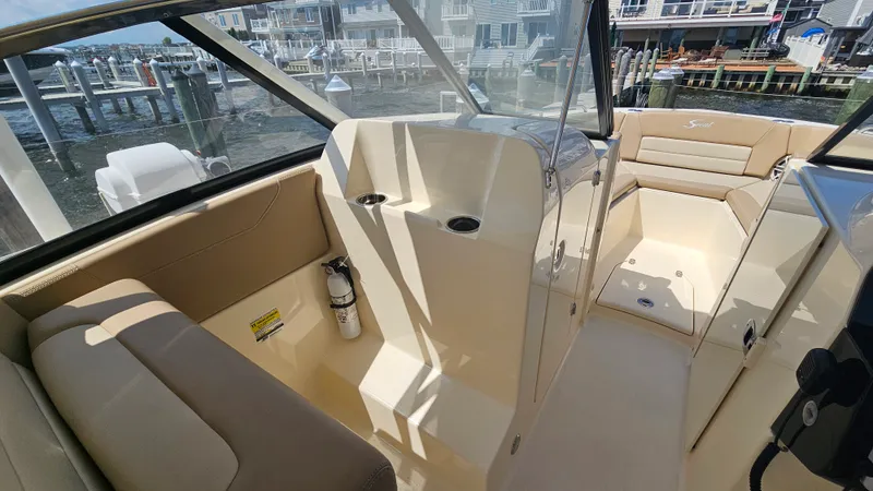 Slide: The Image of Scout 255 DORADO 2024 - 35