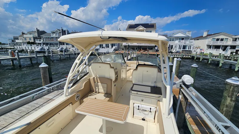 Slide: The Image of Scout 255 DORADO 2024 - 17