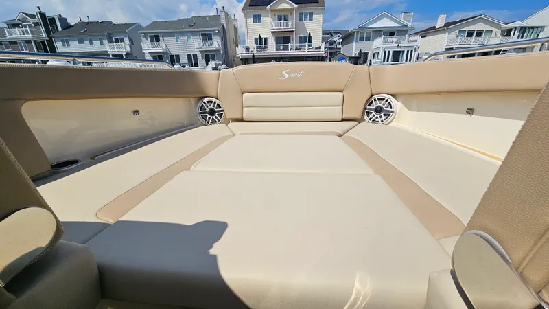 Slide: The Image of Scout 255 DORADO 2024 - 45