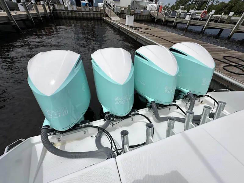 Slide: The Image of Everglades 435 Center Console 2017 - 69