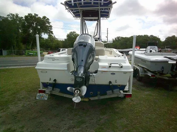 Slide: The Image of Rear view of a 2016 NauticStar 19 XS boat on a trailer. - 5