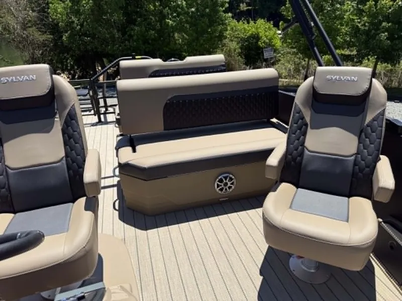 Slide: The Image of Interior of 2026 Sylvan L-3 DLZ Platnium with luxurious seating. - 20