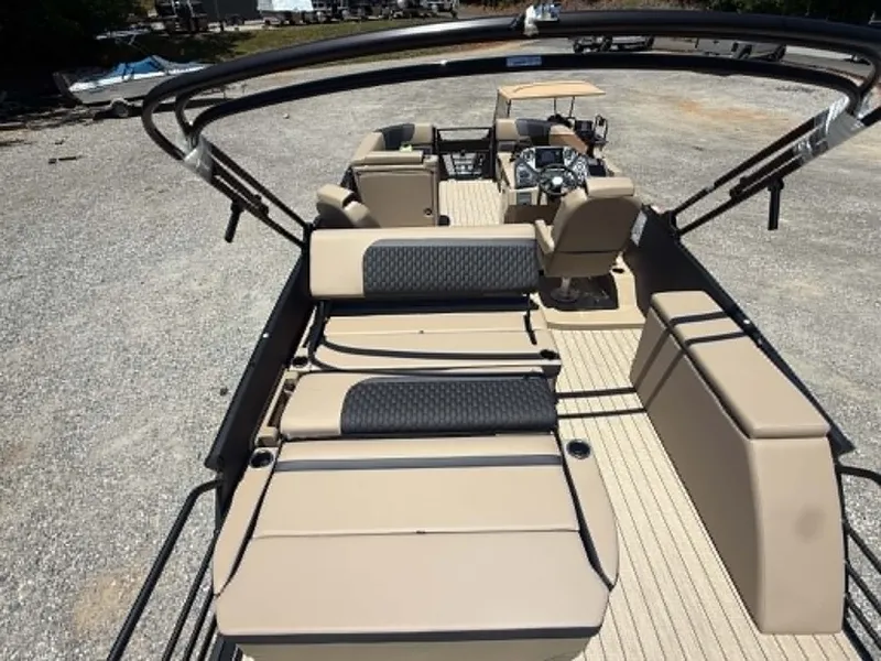 Slide: The Image of Interior of 2026 Sylvan L-3 DLZ Platnium pontoon boat. - 22