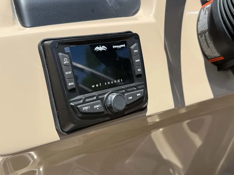 Slide: The Image of Sylvan L-3 DLZ Platinum 2026 featuring Wet Sounds audio system. - 24