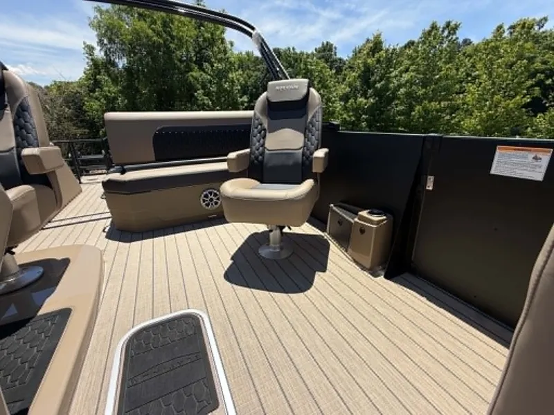 Slide: The Image of Interior of a 2026 Sylvan L-3 DLZ Platnium boat with luxurious seating. - 26