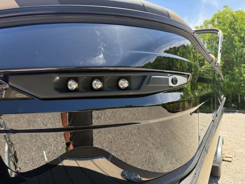 Slide: The Image of Close-up of Sylvan L-3 DLZ Platnium 2026 boat. - 32