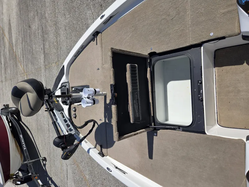 Slide: The Image of Skeeter ZX200 2015 - 11
