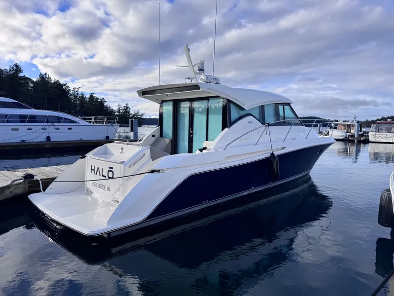 Slide: The Image of Tiara C39 Coupe 2022 - 2