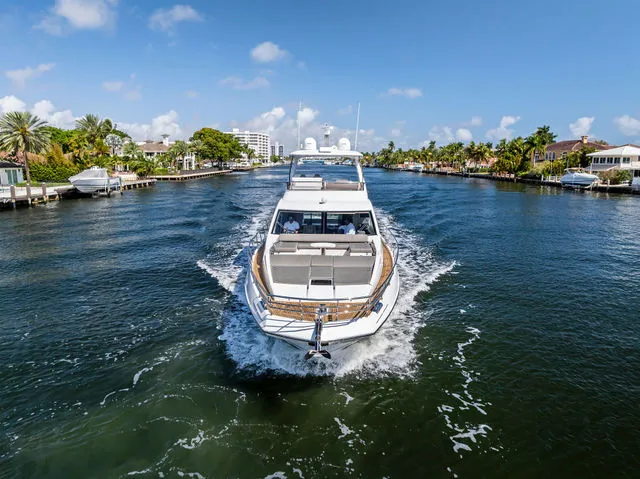 Slide: The Image of Azimut Magellano 66 2020 - 129