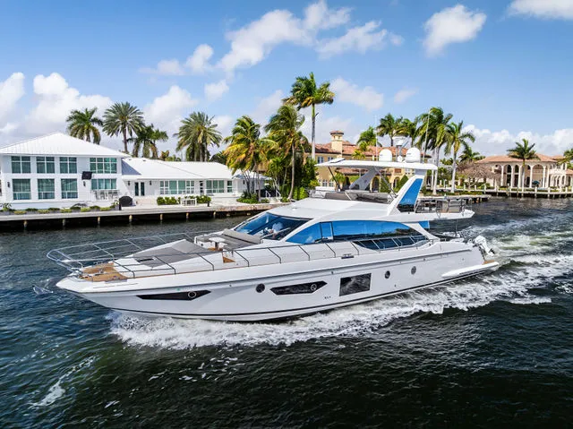 Slide: The Image of Azimut Magellano 66 2020 - 131