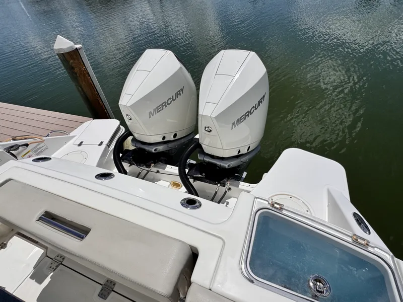 Slide: The Image of Boston Whaler 280 VANTAGE 2022 - 3