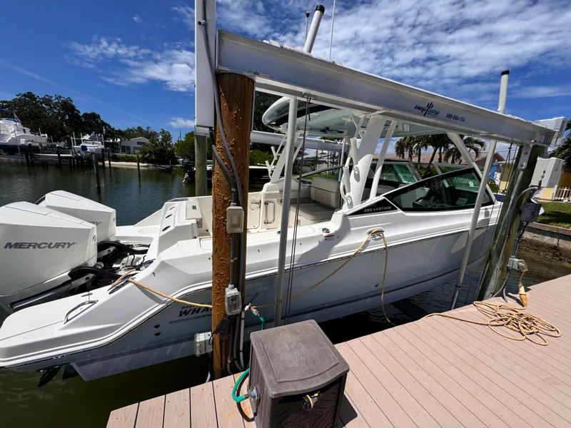 Slide: The Image of Boston Whaler 280 VANTAGE 2022 - 2