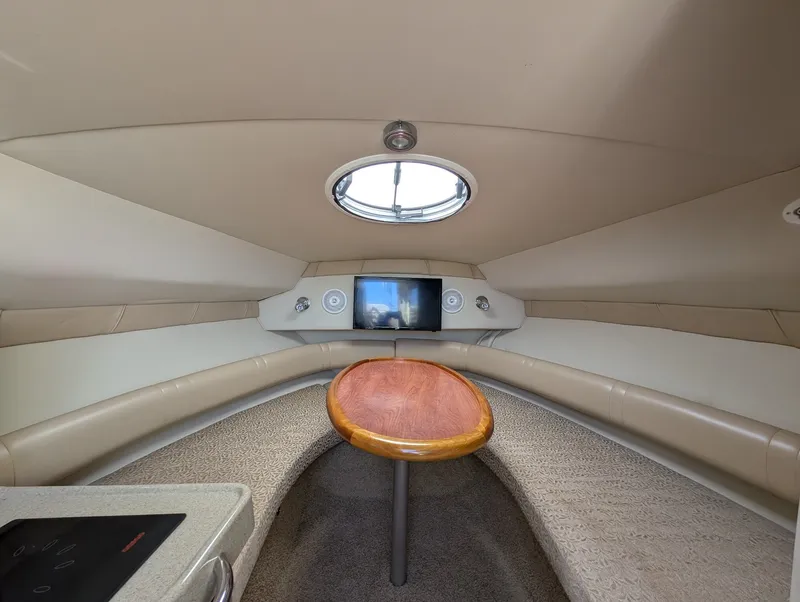 Slide: The Image of Interior of 2007 Larson Cabrio 240 yacht cabin. - 21
