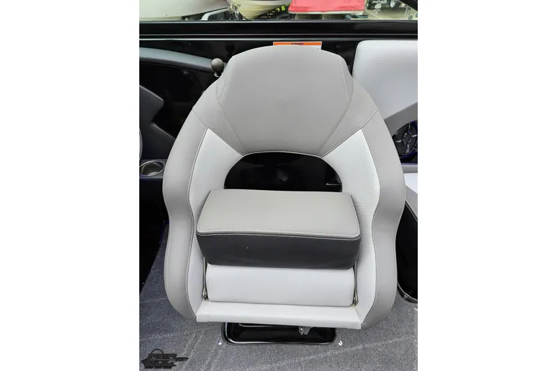 Slide: The Image of Gray and white boat seat in a 2018 Supreme S226 model. - 63