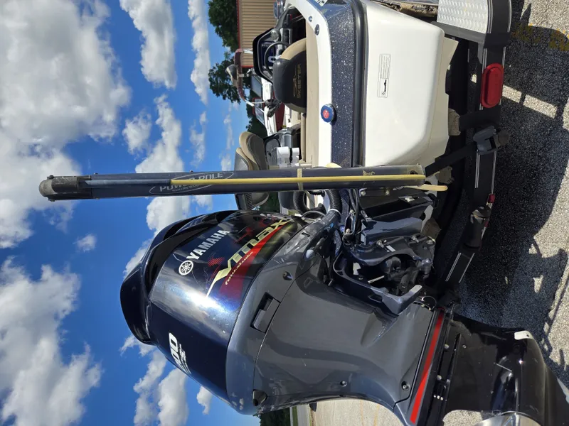 Slide: The Image of 2015 Skeeter ZX200 boat with Yamaha outboard motor. - 15