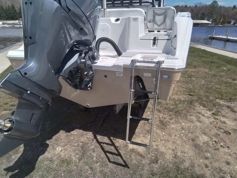 Slide: The Image of SEA FOX BOAT WORKS 228 COMMANDER 2026 - 8