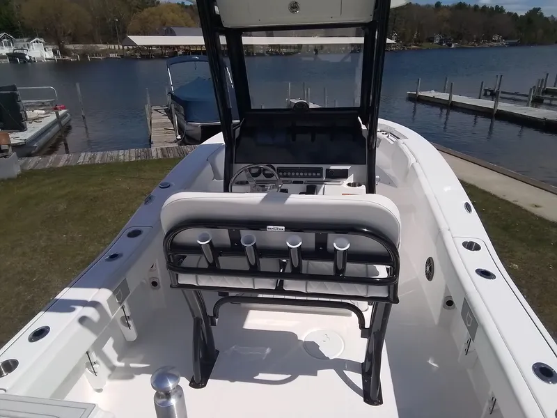 Slide: The Image of SEA FOX BOAT WORKS 228 COMMANDER 2026 - 9