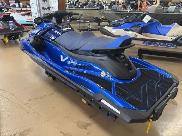 Slide: The Image of Yamaha VX Limited HO 2026 - 17