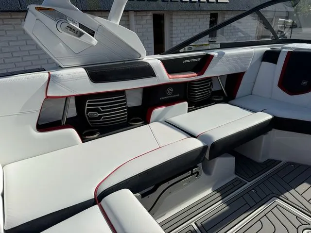 Slide: The Image of Nautique Super Air Nautique G21 2018 - 9