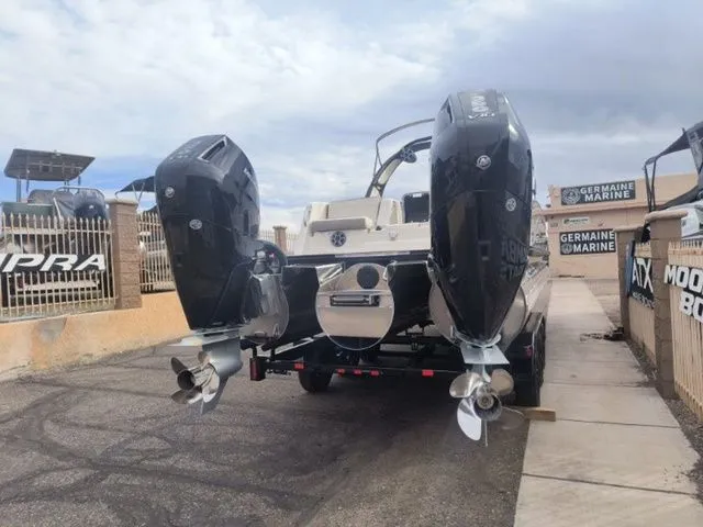 Slide: The Image of Tahoe Grand Tahoe LTD Twin SS 25 FT 2026 - 5
