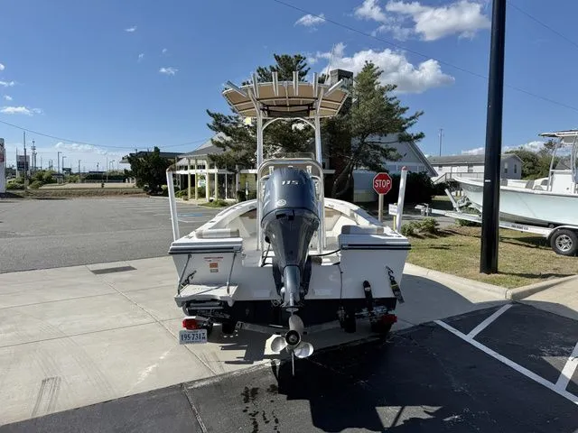 Slide: The Image of Parker Marine 1801 Center Console 2019 - 3