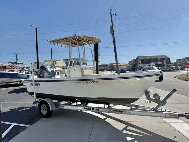 Slide: The Image of Parker Marine 1801 Center Console 2019 - 5