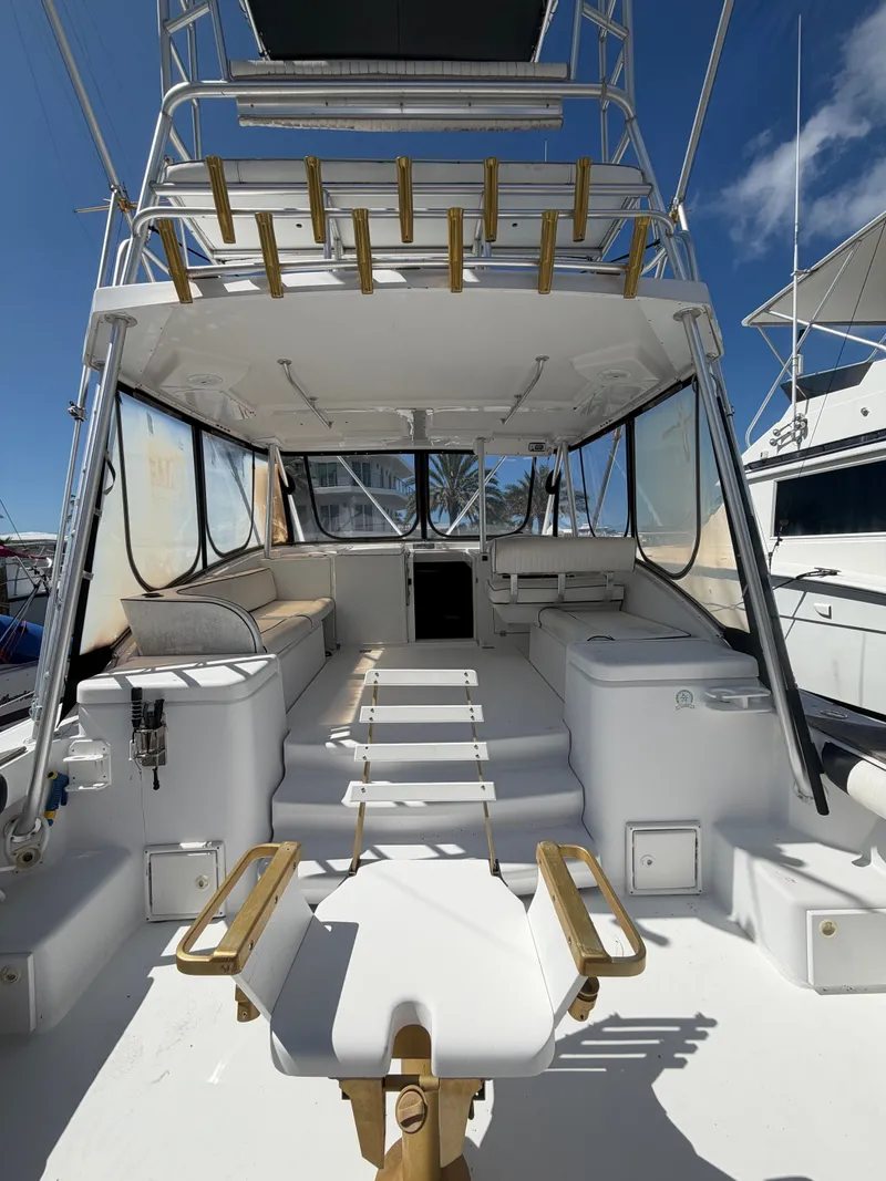 The Image of Interior view of a 1998 Luhrs Open boat with seating area. - 0