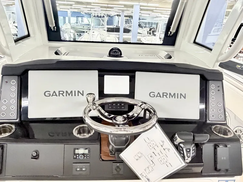 Slide: The Image of Robalo R300 Center Console 2026 - 16