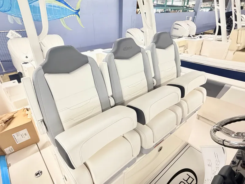 Slide: The Image of Robalo R300 Center Console 2026 - 20