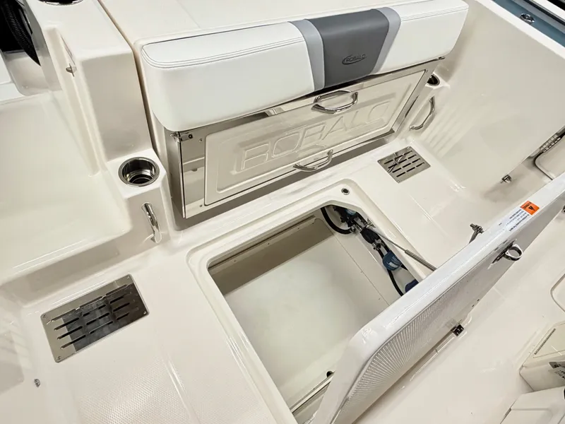 Slide: The Image of Robalo R300 Center Console 2026 - 23
