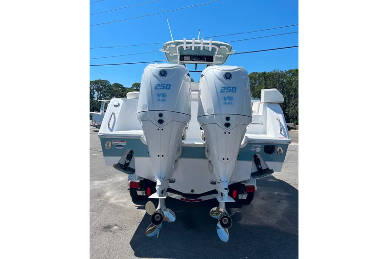 Slide: The Image of 2026 Sea Hunt Ultra 275 Coffin Box with dual 250 V6 outboard engines. - 5