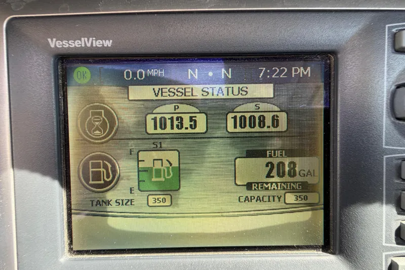 Slide: The Image of VesselView display showing Tiara Yachts 3600 Coronet 2013 status, fuel level, and engine hours. - 47