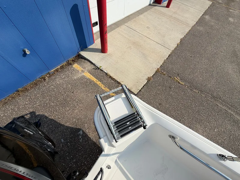 Slide: The Image of Boston Whaler 130 Super Sport 2027 - 5