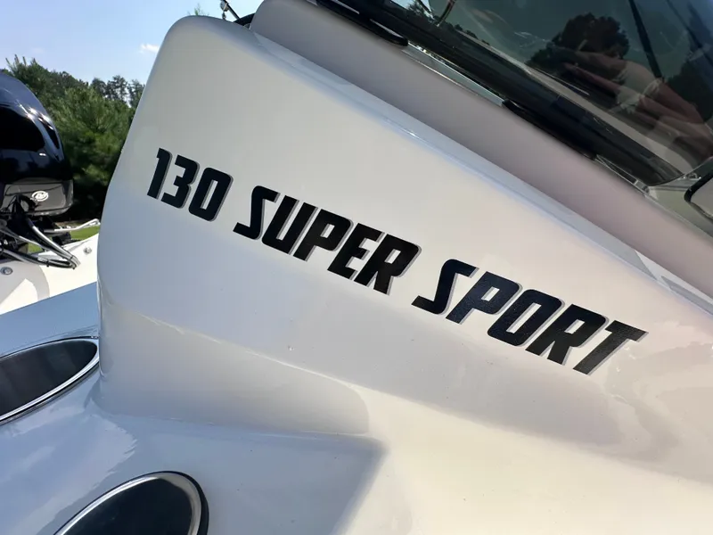 Slide: The Image of Boston Whaler 130 Super Sport 2027 - 22