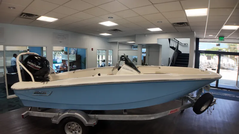 Slide: The Image of Boston Whaler 160 Super Sport 2027 - 2