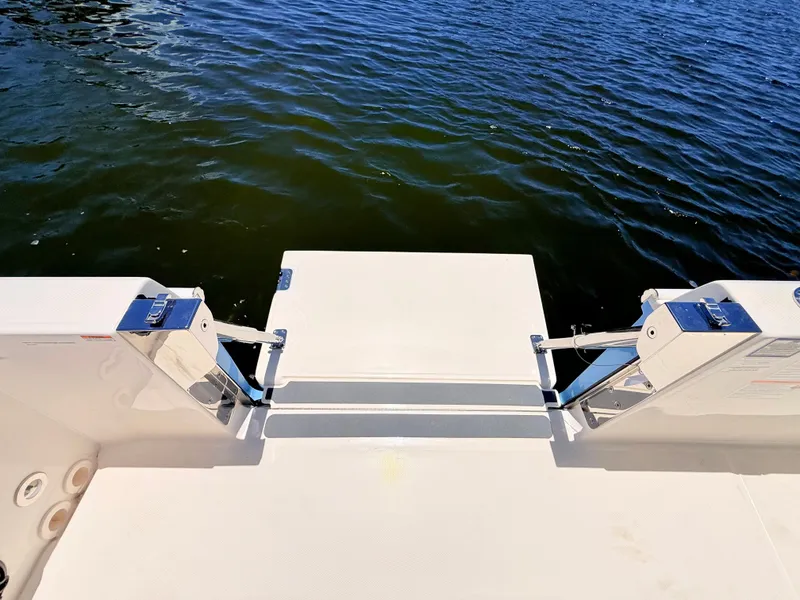 Slide: The Image of Boston Whaler 280 Dauntless 2027 - 35