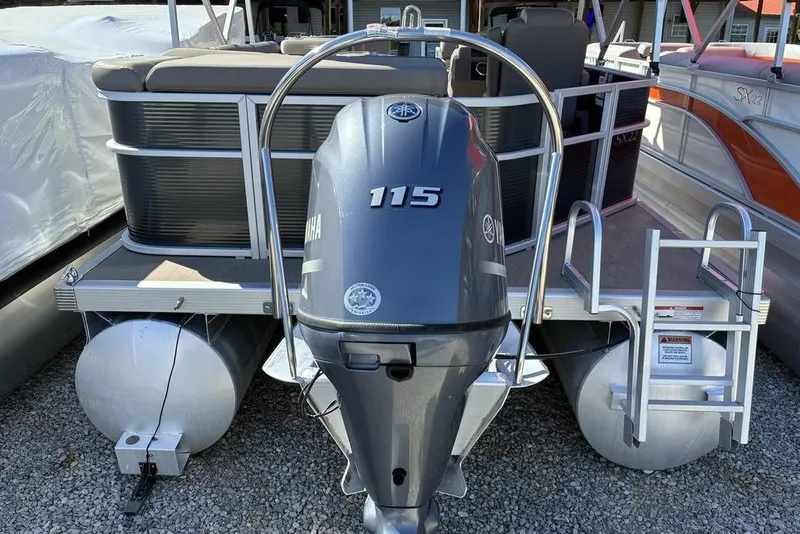 Slide: The Image of 2019 Bennington SX 22 SLXP pontoon boat with Yamaha 115 outboard motor. - 7