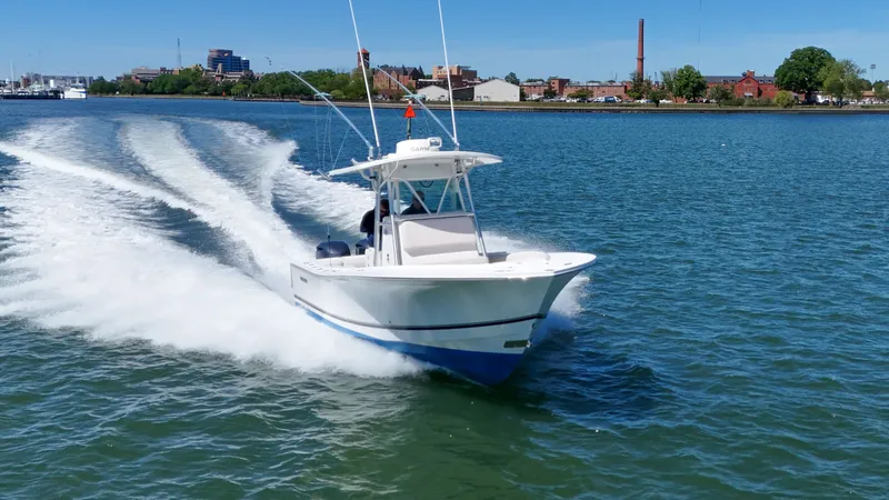 Slide: The Image of Regulator Marine 29 Forward Seating 2006 - 18