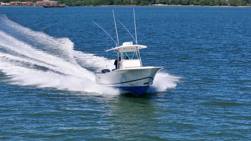 Slide: The Image of Regulator Marine 29 Forward Seating 2006 - 19