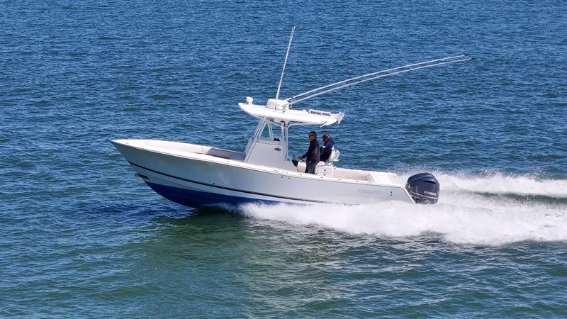 Slide: The Image of Regulator Marine 29 Forward Seating 2006 - 28