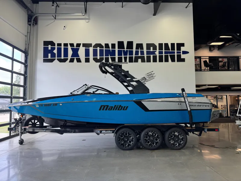 Slide: The Image of Malibu Wakesetter 24 MXZ 2019 - 4
