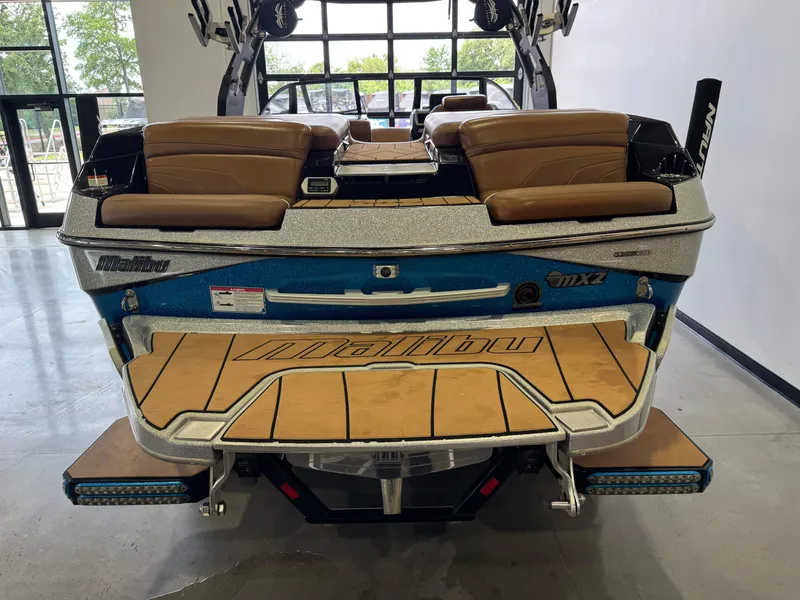 Slide: The Image of Malibu Wakesetter 24 MXZ 2019 - 8