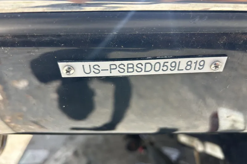 Slide: The Image of Hull identification number on a 2019 Scarab 255 ID boat. - 26