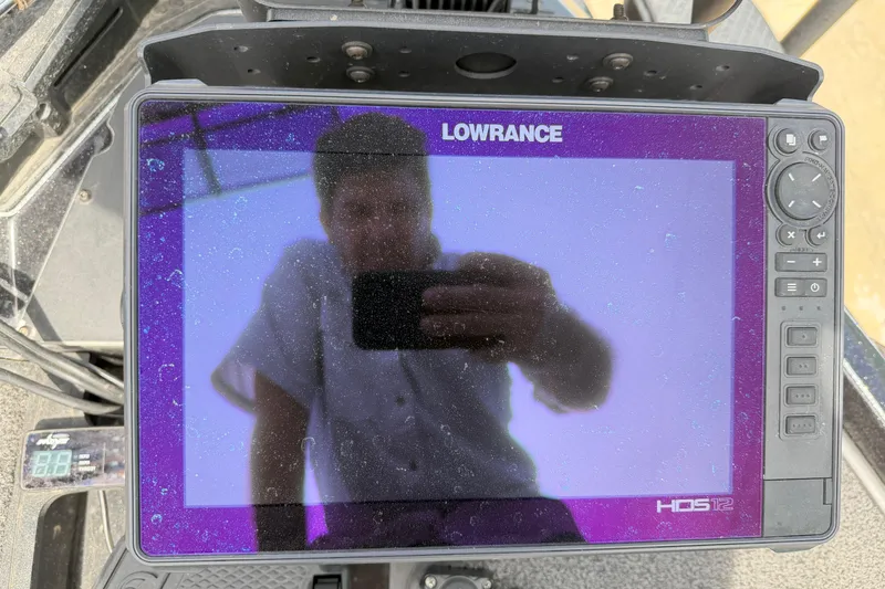 Slide: The Image of Reflection on Lowrance HDS12 screen in 2022 Ranger Z520R Cup-Equipped boat. - 53
