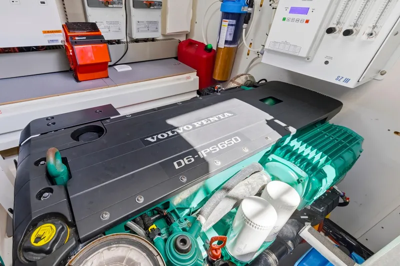 Slide: The Image of Volvo Penta D6-IPS650 engine in a 2022 Prestige 520 yacht engine room. - 73