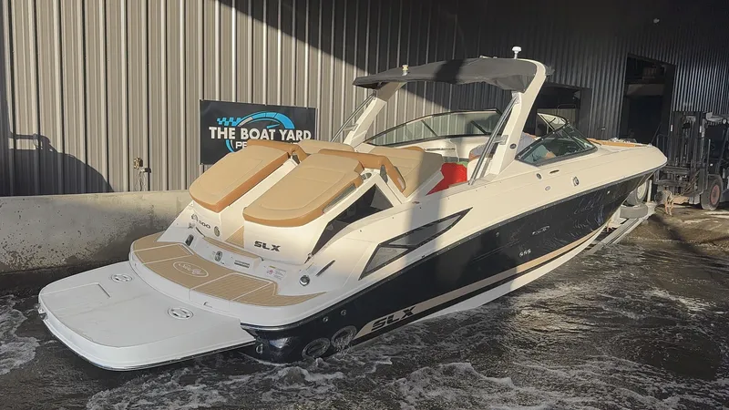 Slide: The Image of Sea Ray 300 SLX 2014 - 10